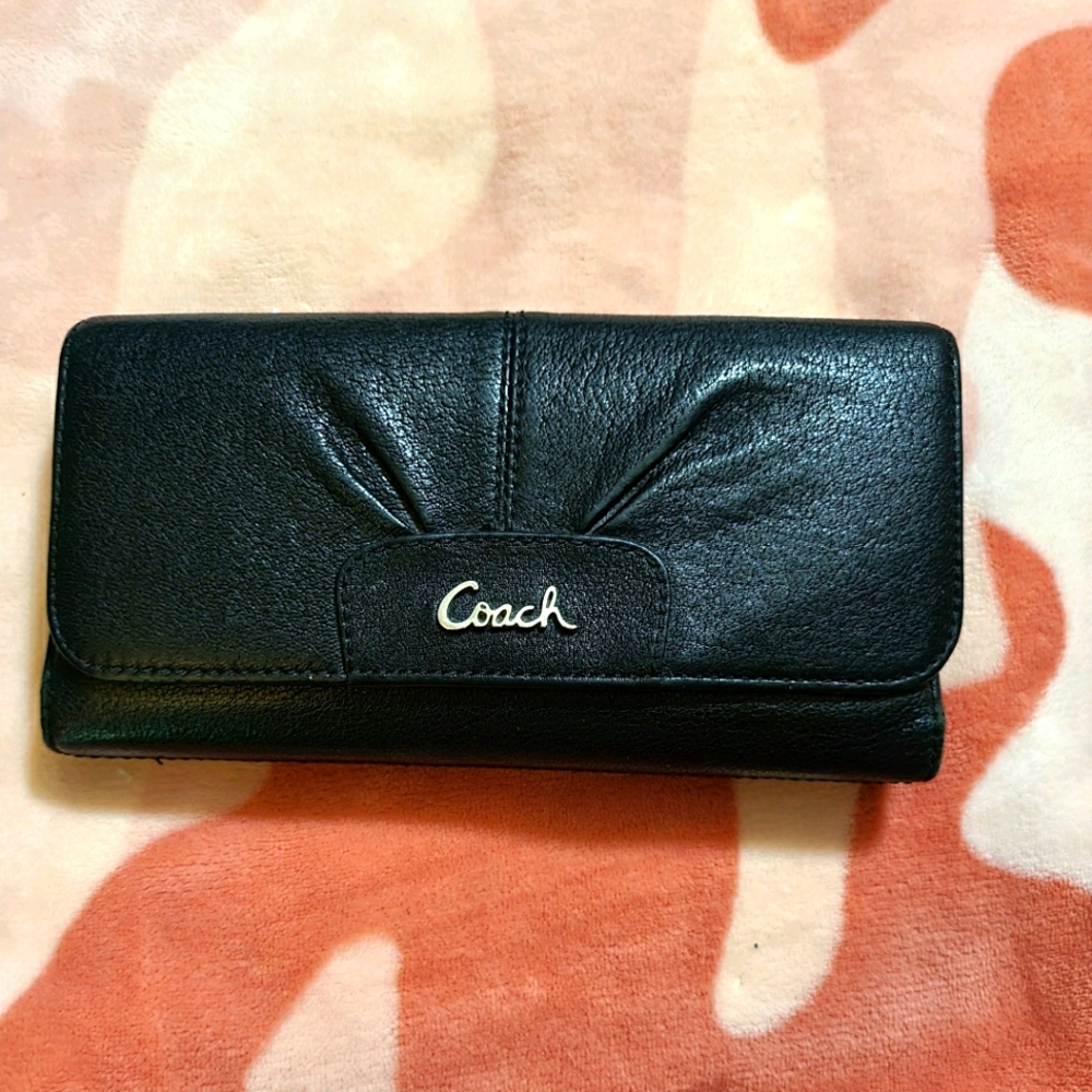 Coach wallet